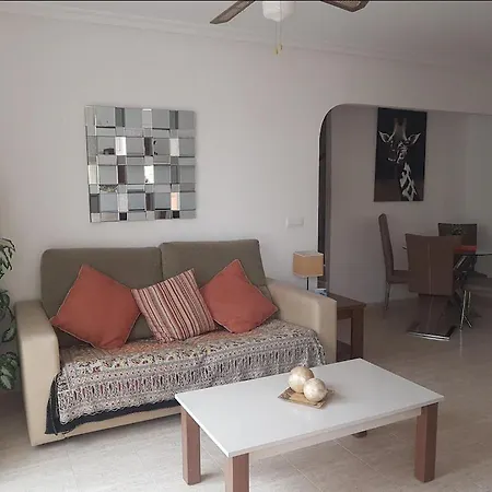 Inviting 2-Bed Apartment 5 Minutes To The Beach Punta Prima  Exterior photo