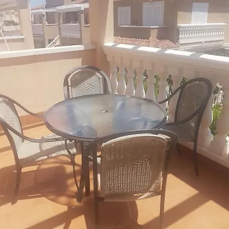 Inviting 2-Bed Apartment 5 Minutes To The Beach Punta Prima  Exterior photo
